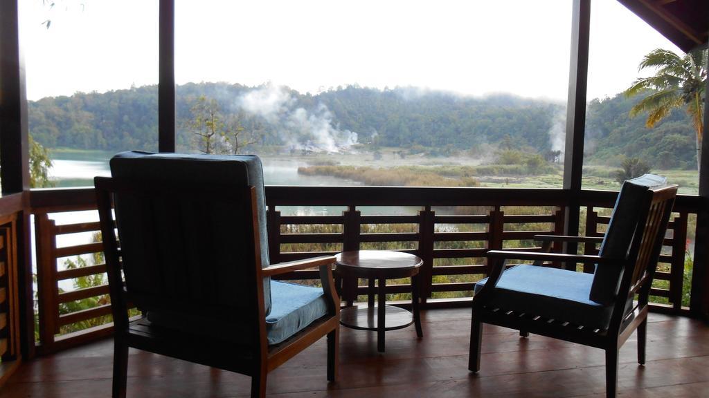 Green Lake Linow Hotel Tomohon Стая снимка